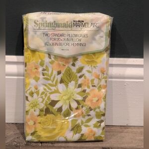 Vintage Floral Pillowcase Set